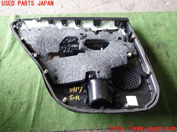 1UPJ-9234171294]ハリアー(ZSU60W)右後ドア内張り 中古_5