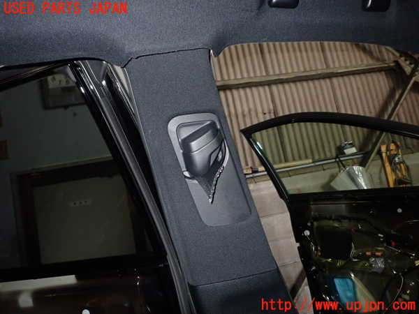 1UPJ-9234177670]ハリアー(ZSU60W)左センターピラートリム 中古_2