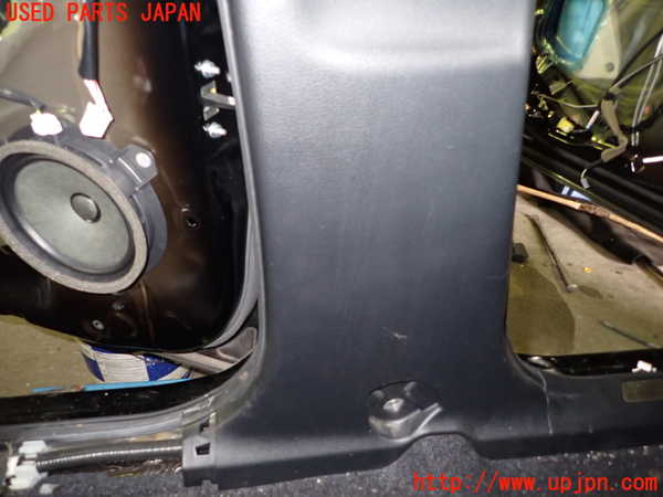 1UPJ-9234177670]ハリアー(ZSU60W)左センターピラートリム 中古_4