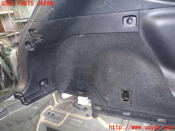1UPJ-9234177680]ハリアー(ZSU60W)左リアピラートリム 中古_3