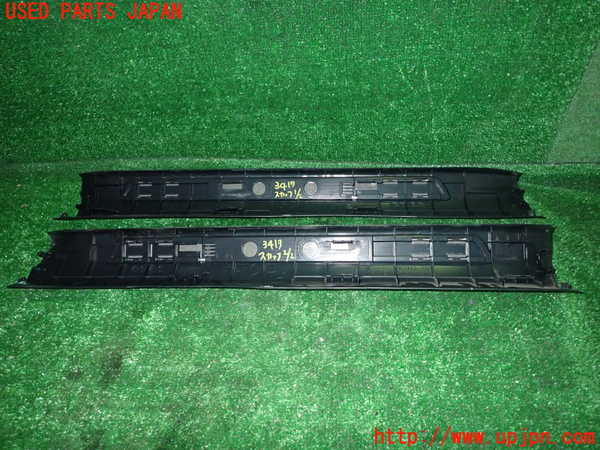 1UPJ-9234177740]ハリアー(ZSU60W)スカッフプレート 中古_4