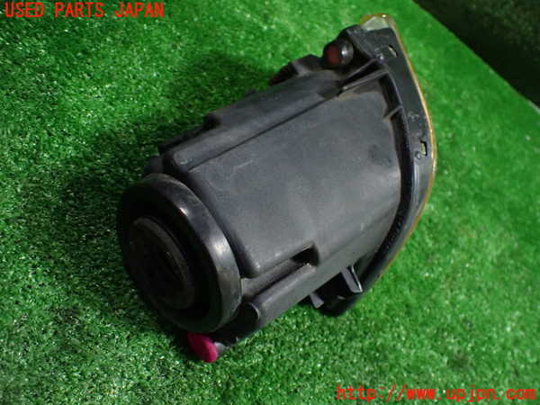 1UPJ-9234181182]アルテッツァ(SXE10)左フォグ 中古_4