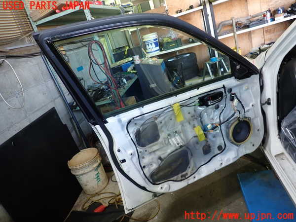 1UPJ-9234181260]アルテッツァ(SXE10)左前ドア 中古_4