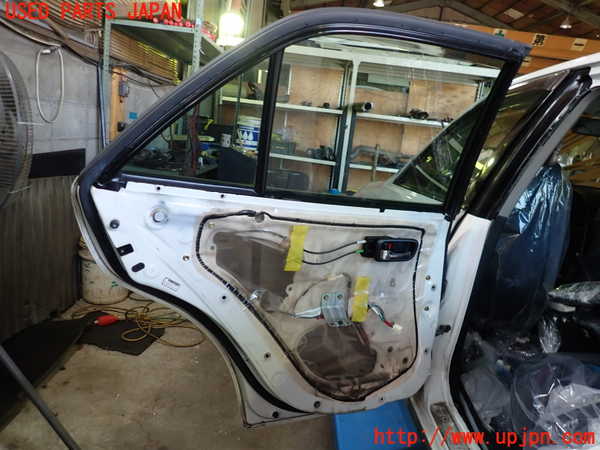 1UPJ-9234181320]アルテッツァ(SXE10)左後ドア 中古_4