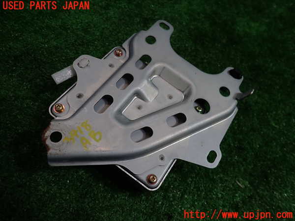 1UPJ-9234186145]アルテッツァ(SXE10)エアバッグコンピューター ジャンク 展開済み_2