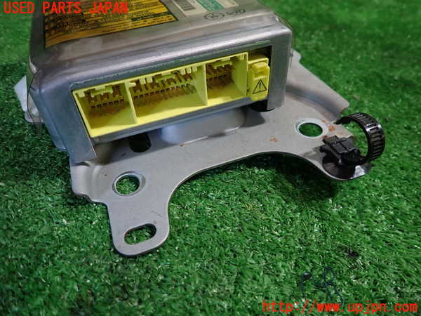 1UPJ-9234186145]アルテッツァ(SXE10)エアバッグコンピューター ジャンク 展開済み_3