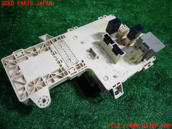 1UPJ-9234186741]アルテッツァ(SXE10)ヒューズボックス1 中古_2