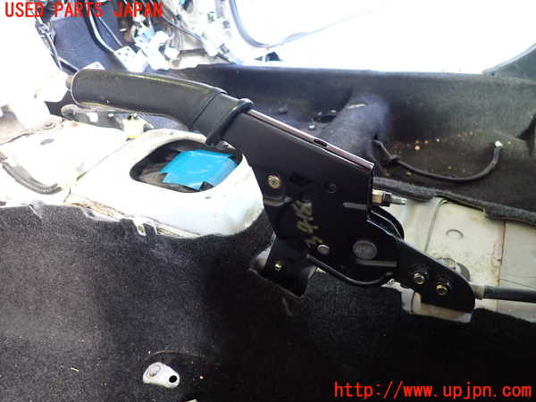1UPJ-9234187550]アルテッツァ(SXE10)サイドブレーキレバー 中古_2