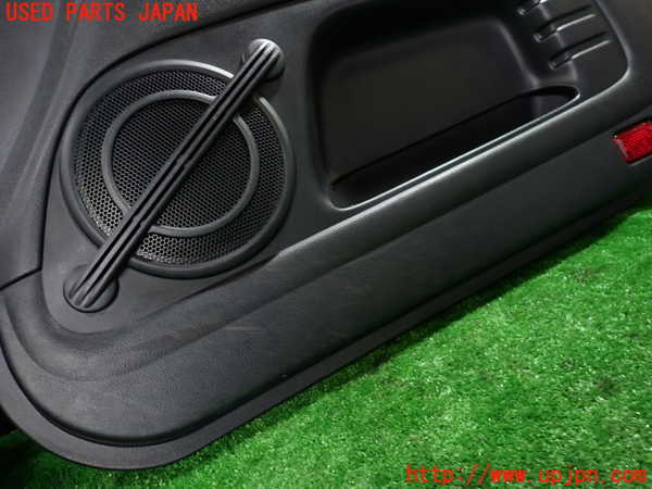 1UPJ-9234181234]アルテッツァ(SXE10)右前ドア内張り 中古_3