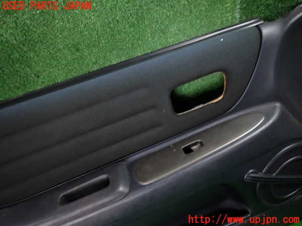 1UPJ-9234181264]アルテッツァ(SXE10)左前ドア内張り 中古_2