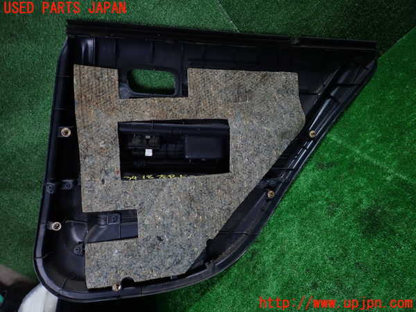 1UPJ-9234181324]アルテッツァ(SXE10)左後ドア内張り 中古_4