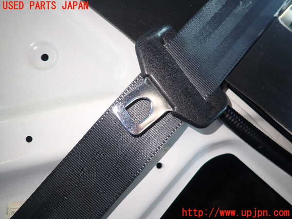 1UPJ-9234187135]アルテッツァ(SXE10)真中2列目シートベルト 中古_2