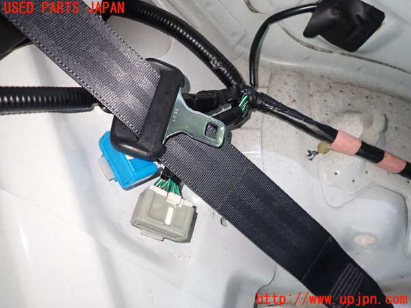 1UPJ-9234187185]アルテッツァ(SXE10)左2列目シートベルト 中古_2