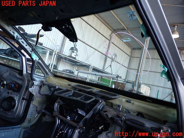 2UPJ-9234191195]VW ゴルフ(AUCJZ)フロントガラス 中古(43R-002687 M452)_4