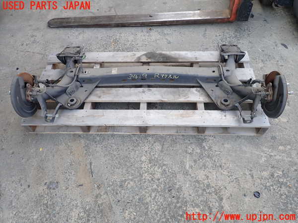 2UPJ-9234195380]VW ゴルフ(AUCJZ)リアアクスルビーム 中古_2