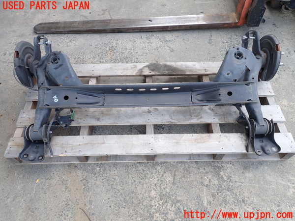 2UPJ-9234195380]VW ゴルフ(AUCJZ)リアアクスルビーム 中古_5