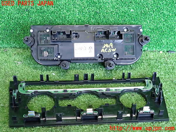 2UPJ-9234196066]VW ゴルフ(AUCJZ)エアコンスイッチ1 中古_4