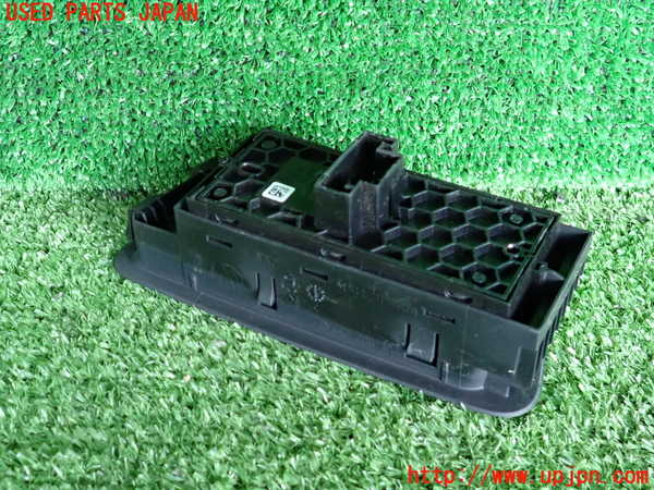 2UPJ-9234196240]VW ゴルフ(AUCJZ)右前パワーウィンドウスイッチ 中古_2