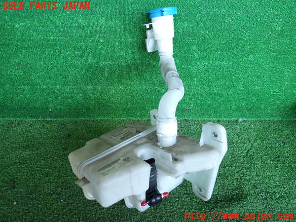 2UPJ-9234196791]VW ゴルフ(AUCJZ)ウォッシャータンク1 中古_2