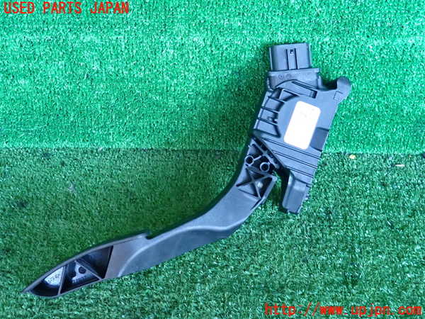 2UPJ-9234196382]VW ゴルフ(AUCJZ)センサー2 中古_2