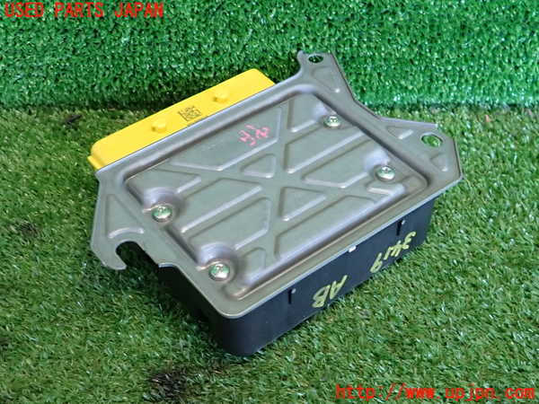 2UPJ-9234196145]VW ゴルフ(AUCJZ)エアバッグコンピューター 中古_2