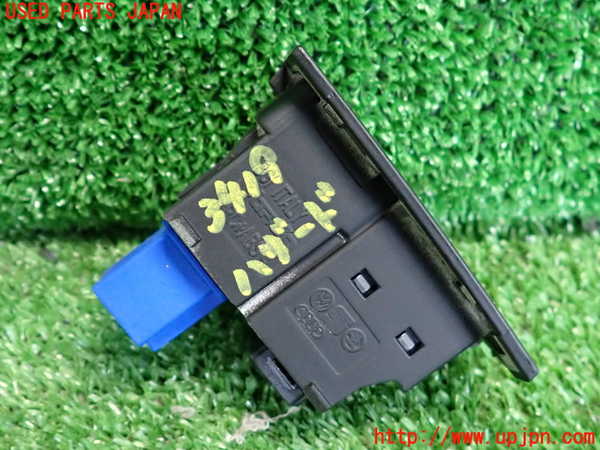 2UPJ-9234196290]VW ゴルフ(AUCJZ)ハザードスイッチ 中古_3