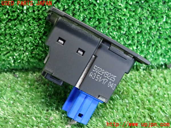 2UPJ-9234196290]VW ゴルフ(AUCJZ)ハザードスイッチ 中古_4