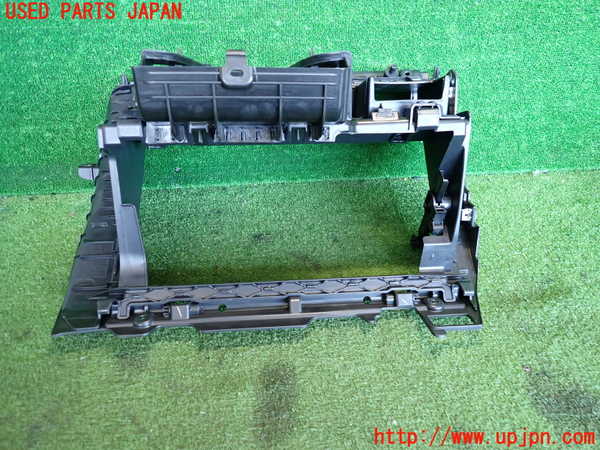 2UPJ-9234197516]VW ゴルフ(AUCJZ)グローブボックス1 中古_3