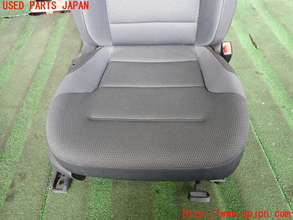2UPJ-9234197035]VW ゴルフ(AUCJZ)運転席シート 中古_2