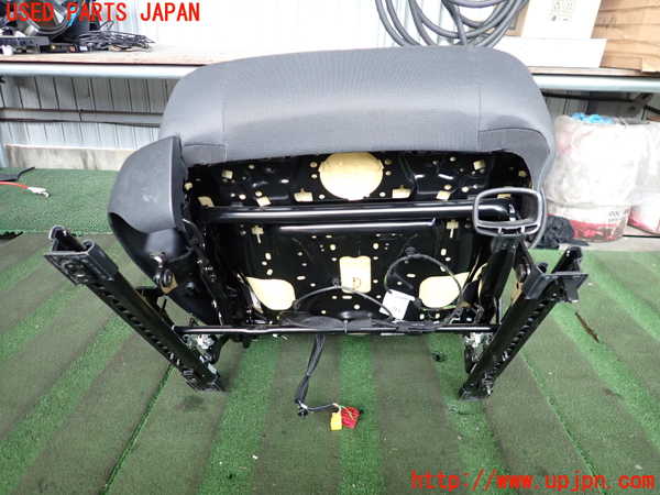 2UPJ-9234197035]VW ゴルフ(AUCJZ)運転席シート 中古_4