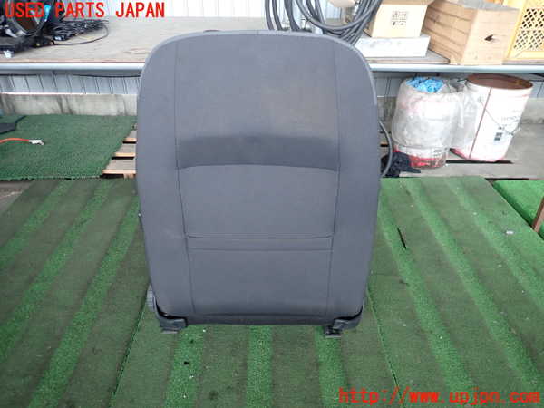 2UPJ-9234197065]VW ゴルフ(AUCJZ)助手席シート 中古_5