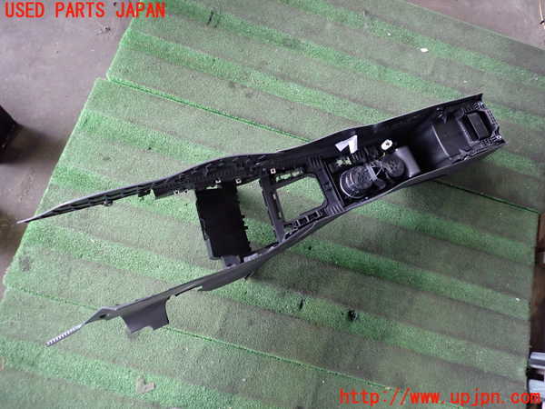 2UPJ-9234197540]VW ゴルフ(AUCJZ)センターコンソール 中古_5