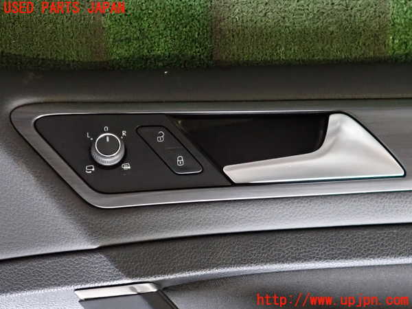 2UPJ-9234191234]VW ゴルフ(AUCJZ)右前ドア内張り 中古_2