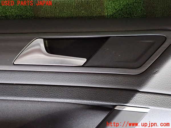 2UPJ-9234191264]VW ゴルフ(AUCJZ)左前ドア内張り 中古_2