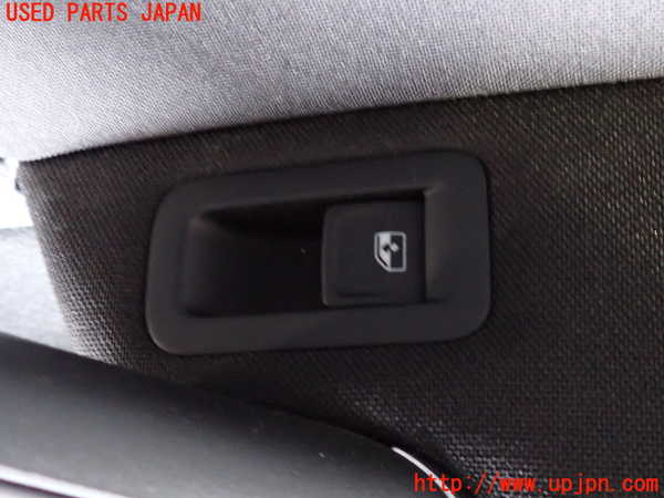2UPJ-9234191294]VW ゴルフ(AUCJZ)右後ドア内張り 中古_2