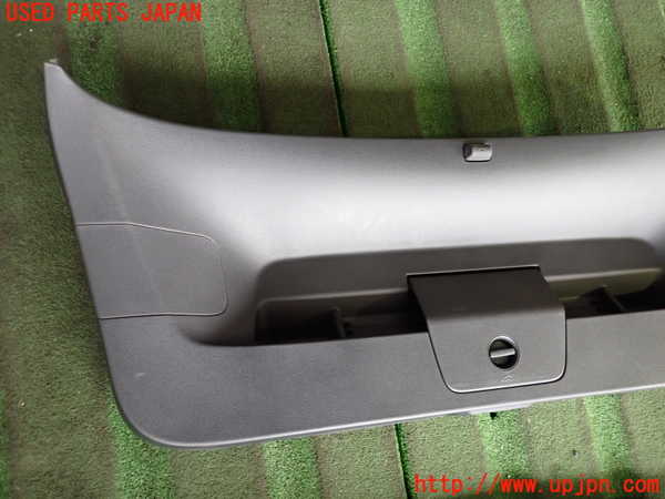 2UPJ-9234191578]VW ゴルフ(AUCJZ)バックドア内張り 中古_2