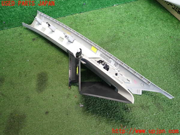 2UPJ-9234197655]VW ゴルフ(AUCJZ)右フロントピラートリム 中古_4