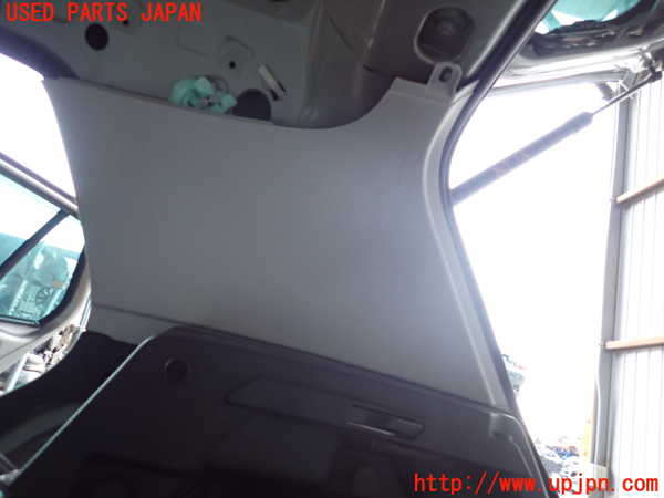 2UPJ-9234197675]VW ゴルフ(AUCJZ)右リアピラートリム 中古_4