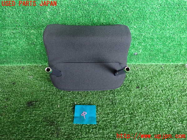 2UPJ-9234197130]VW ゴルフ(AUCJZ)真中2列目ヘッドレスト 中古_4
