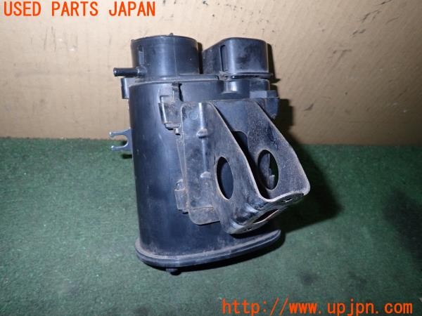 3UPJ=9234200112]MR-S VM180 TRD(ZZW30(改))純正 77704-52040 チャコールキャニスター 配管付き 中古_3