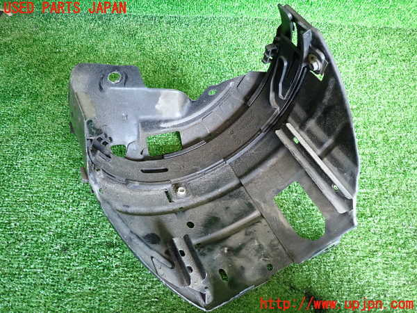 2UPJ-9234221140]VW ニュービートル(9CAWU)右ヘッドライトリム 中古_3