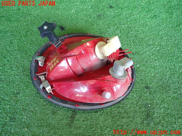 2UPJ-9234221530]VW ニュービートル(9CAWU)右テールランプ 中古_2