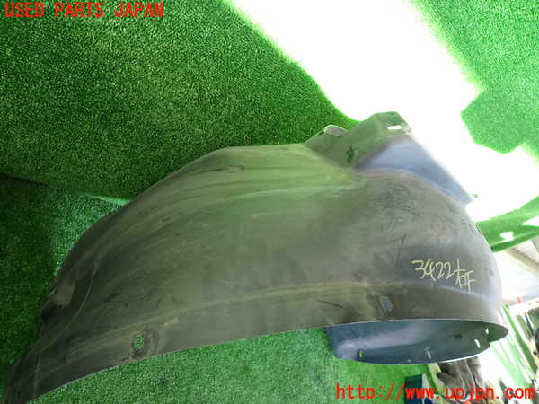 2UPJ-9234221090]VW ニュービートル(9CAWU)右前フェンダーライナー 中古_3