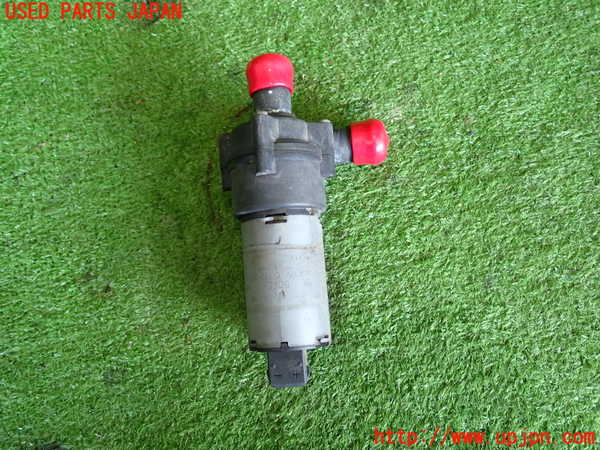 2UPJ-9234222110]VW ニュービートル(9CAWU)ウォーターポンプ 中古_2