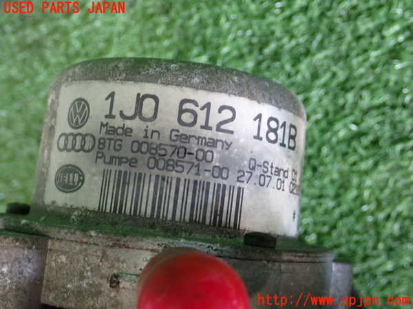 2UPJ-9234222580]VW ニュービートル(9CAWU)バキュームポンプ 中古_4