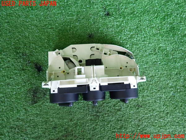 2UPJ-9234226066]VW ニュービートル(9CAWU)エアコンスイッチ1 中古_2