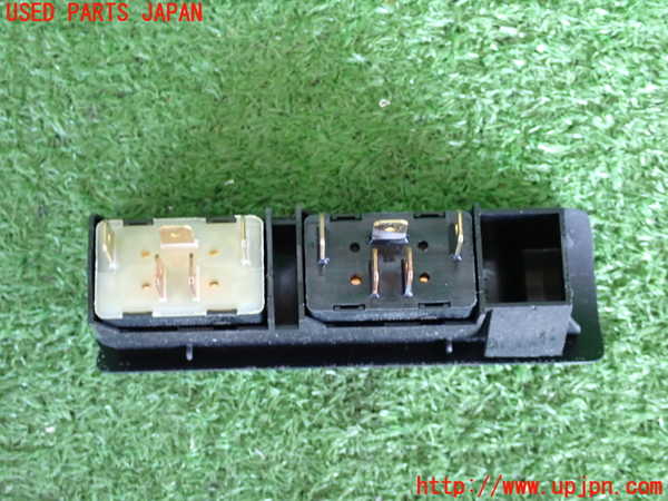 2UPJ-9234226309]VW ニュービートル(9CAWU)スイッチ4 (フューエル) 中古_3