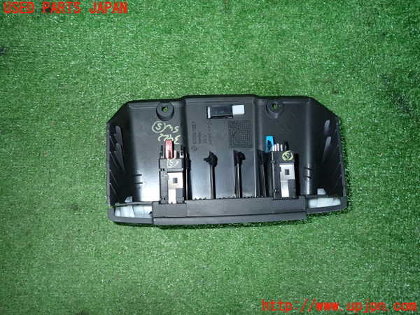 2UPJ-9234226310]VW ニュービートル(9CAWU)スイッチ5 (シート) 中古_2