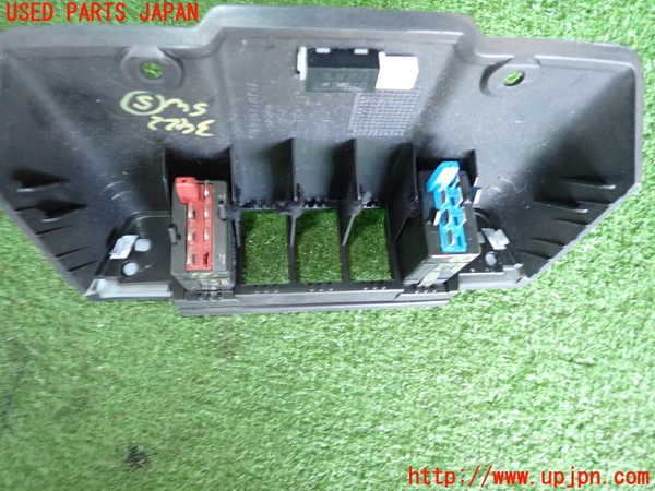 2UPJ-9234226310]VW ニュービートル(9CAWU)スイッチ5 (シート) 中古_3