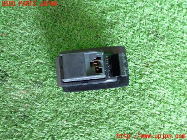 2UPJ-9234226245]VW ニュービートル(9CAWU)左前パワーウィンドウスイッチ 中古_3